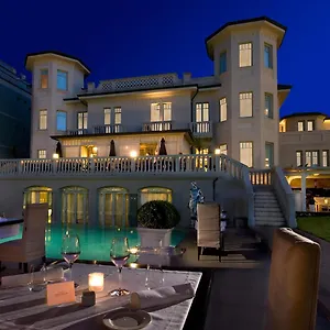 Hotel Carducci 76, Cattolica